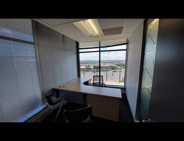 389M² OFFICE TO LET IN GREENSTONE HILL